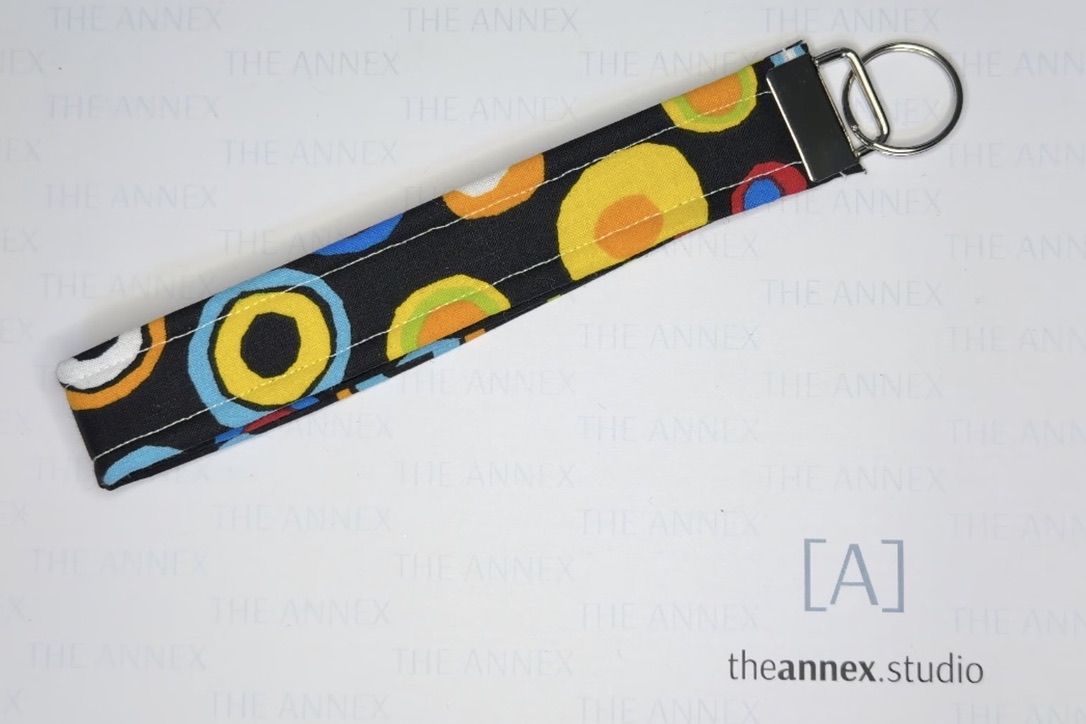 Going in Circles Handmade Wristlet Keychain - Image 3