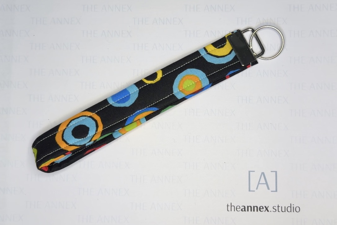 Going in Circles Handmade Wristlet Keychain - Image 7