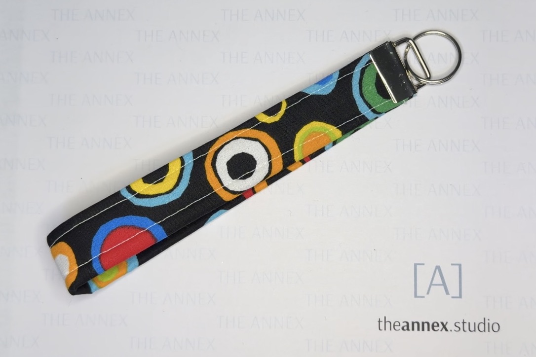 Going in Circles Handmade Wristlet Keychain - Image 9