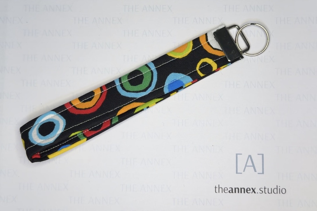 Going in Circles Handmade Wristlet Keychain - Image 11