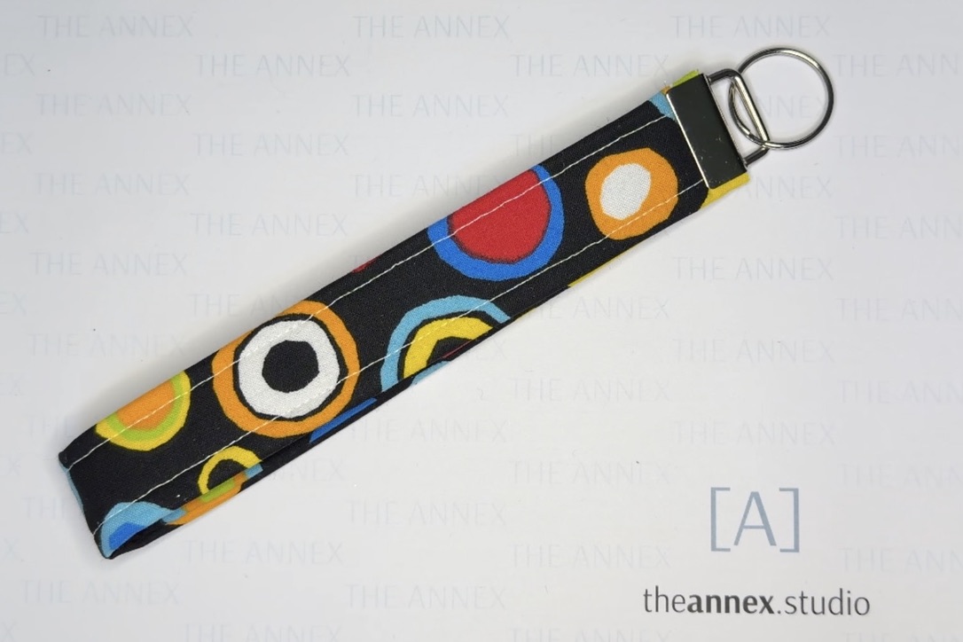 Going in Circles Handmade Wristlet Keychain - Image 12