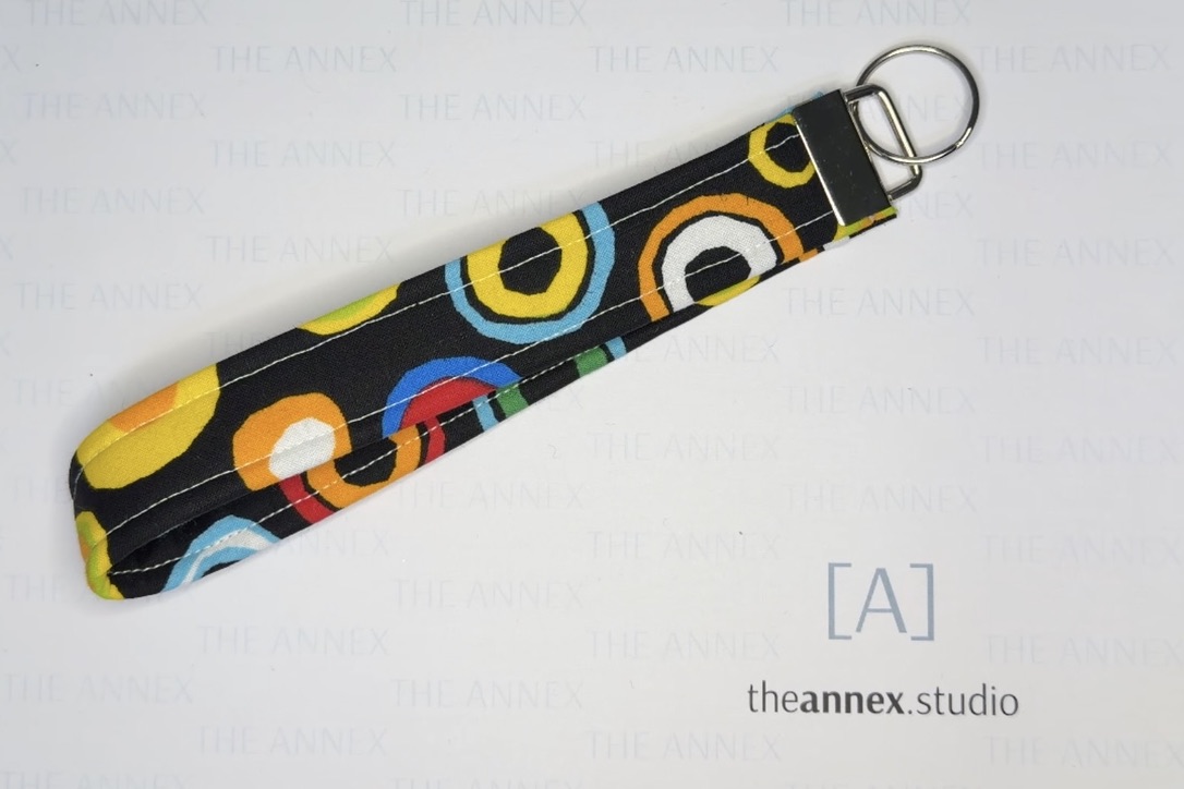 Going in Circles Handmade Wristlet Keychain - Image 15