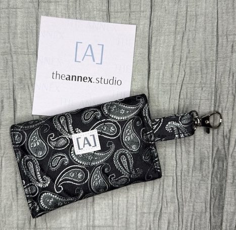 Verdigris Noir Upcycled Silk AirPods Pro Case - Image 3