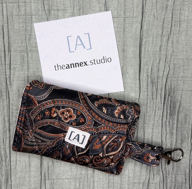 Burnished Sienna Upcycled Silk AirPods Pro Case - Image 3